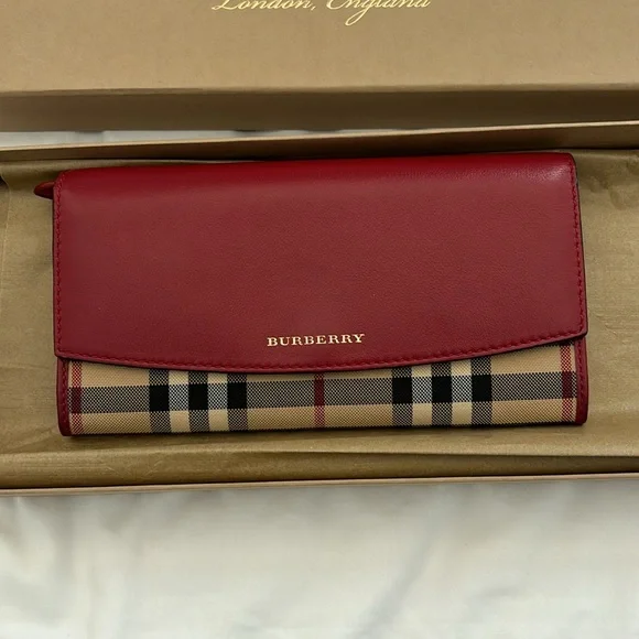 Burberry horse ferry check porter Red and Beige Wallet - Picture 2 of 9